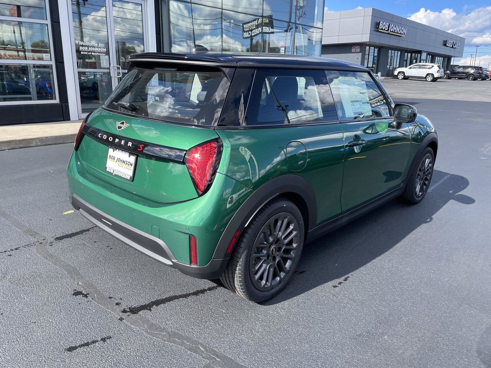 2026 MINI 2 DOOR ICONIC