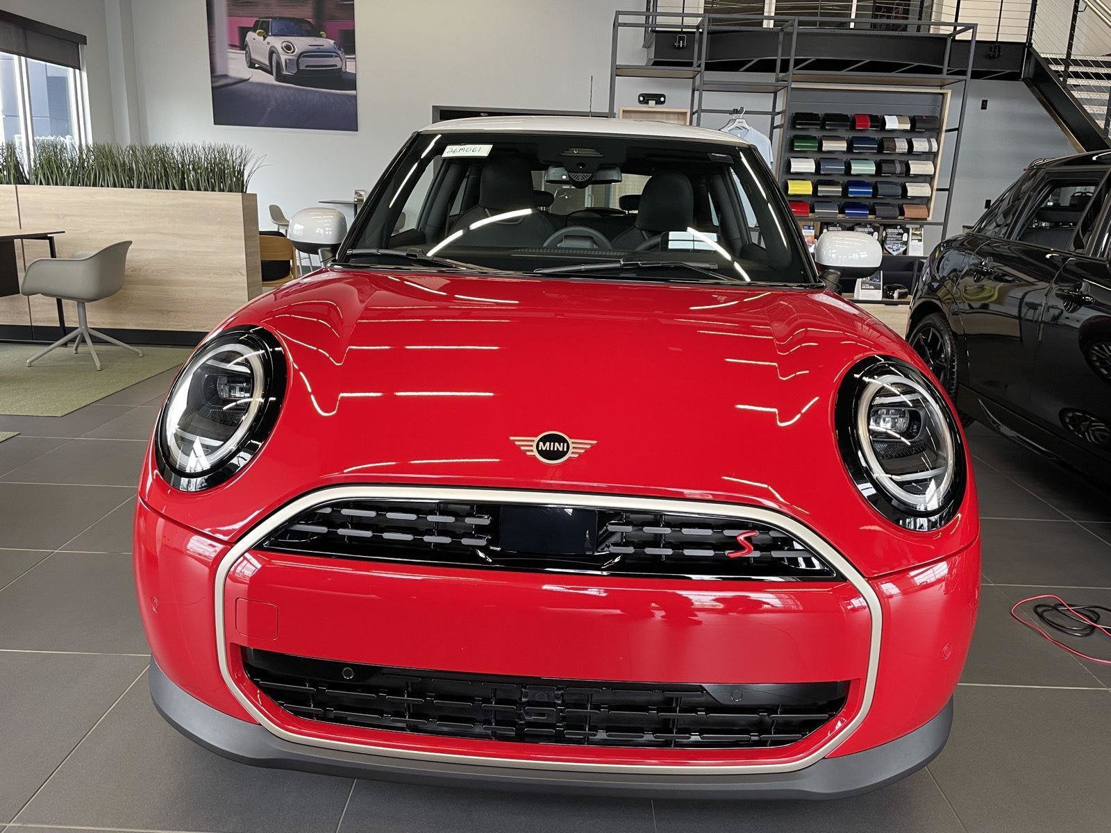 2026 MINI 2 DOOR SIGNATURE PLUS