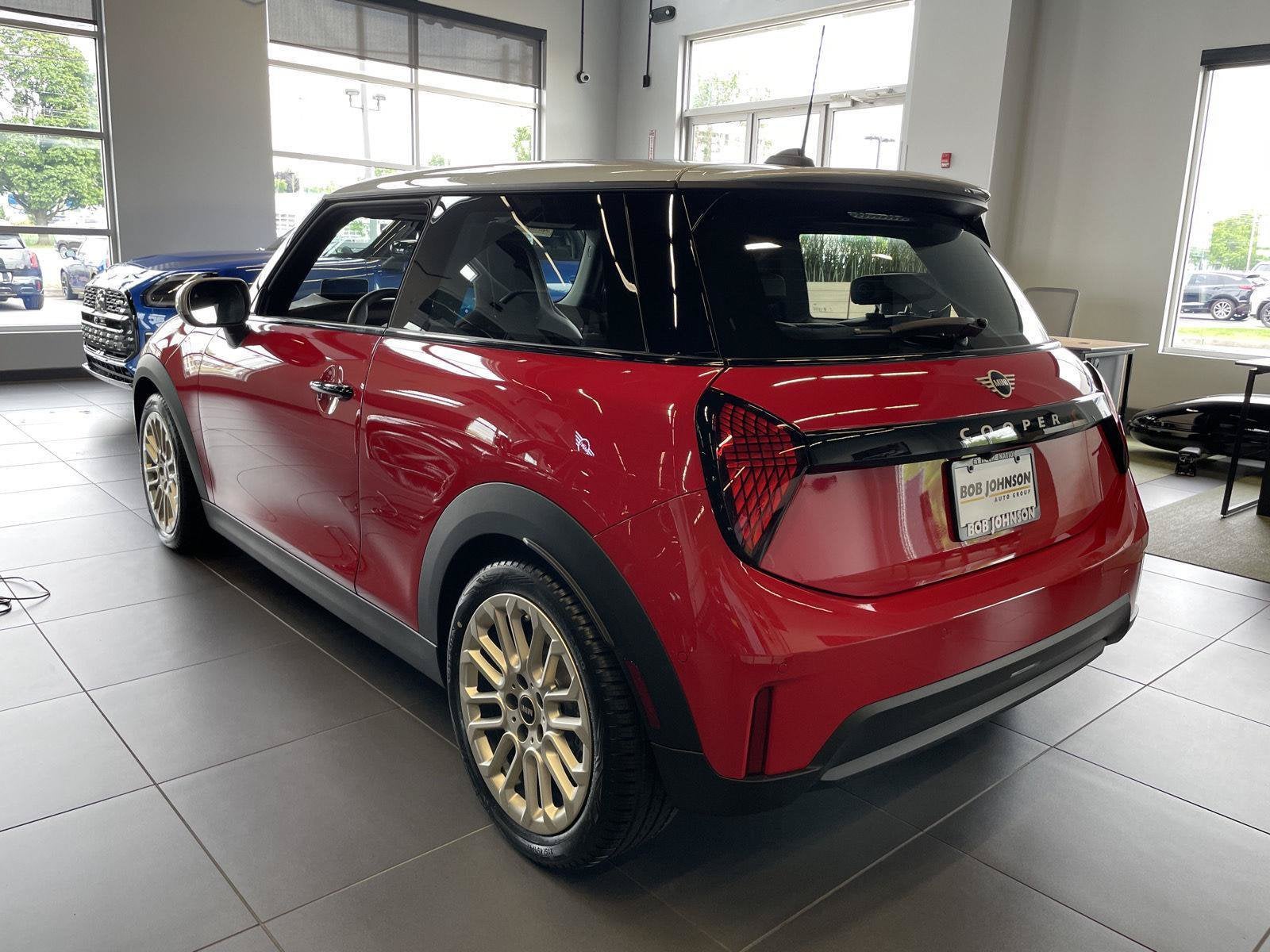2026 MINI 2 DOOR SIGNATURE PLUS