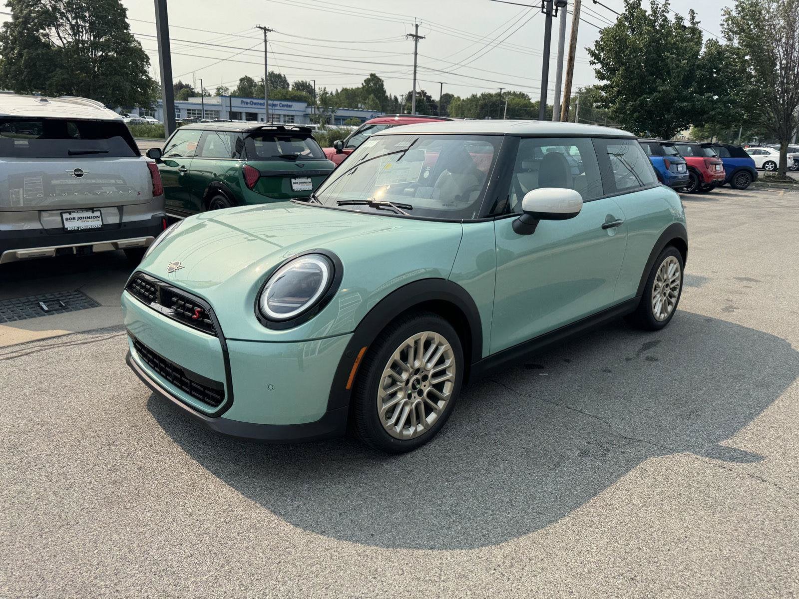 2026 MINI 2 DOOR SIGNATURE PLUS