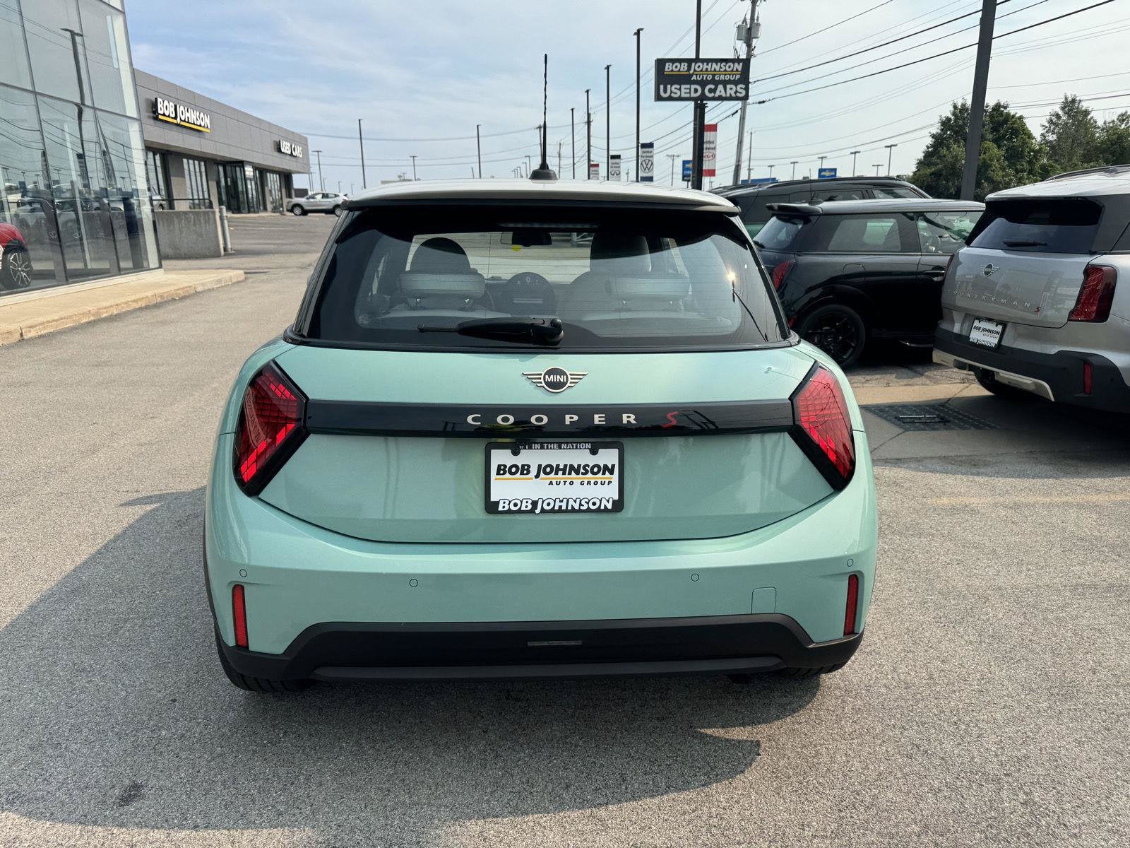 2026 MINI 2 DOOR SIGNATURE PLUS
