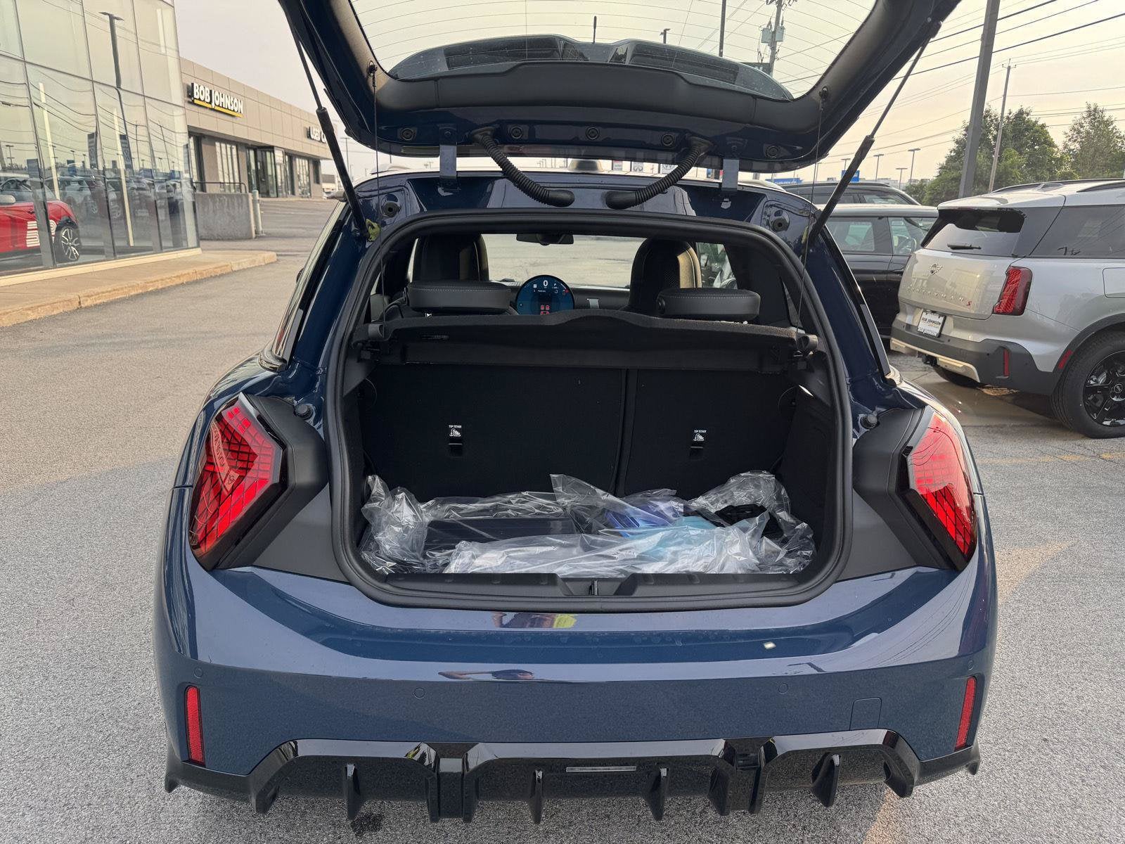 2026 MINI 2 DOOR ICONIC