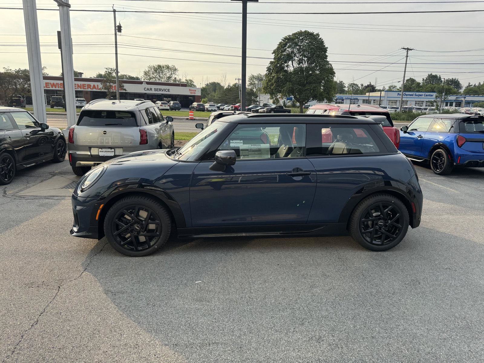 2026 MINI 2 DOOR ICONIC