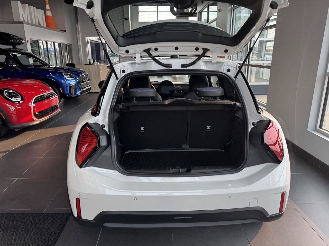 2026 MINI 2 DOOR SIGNATURE PLUS
