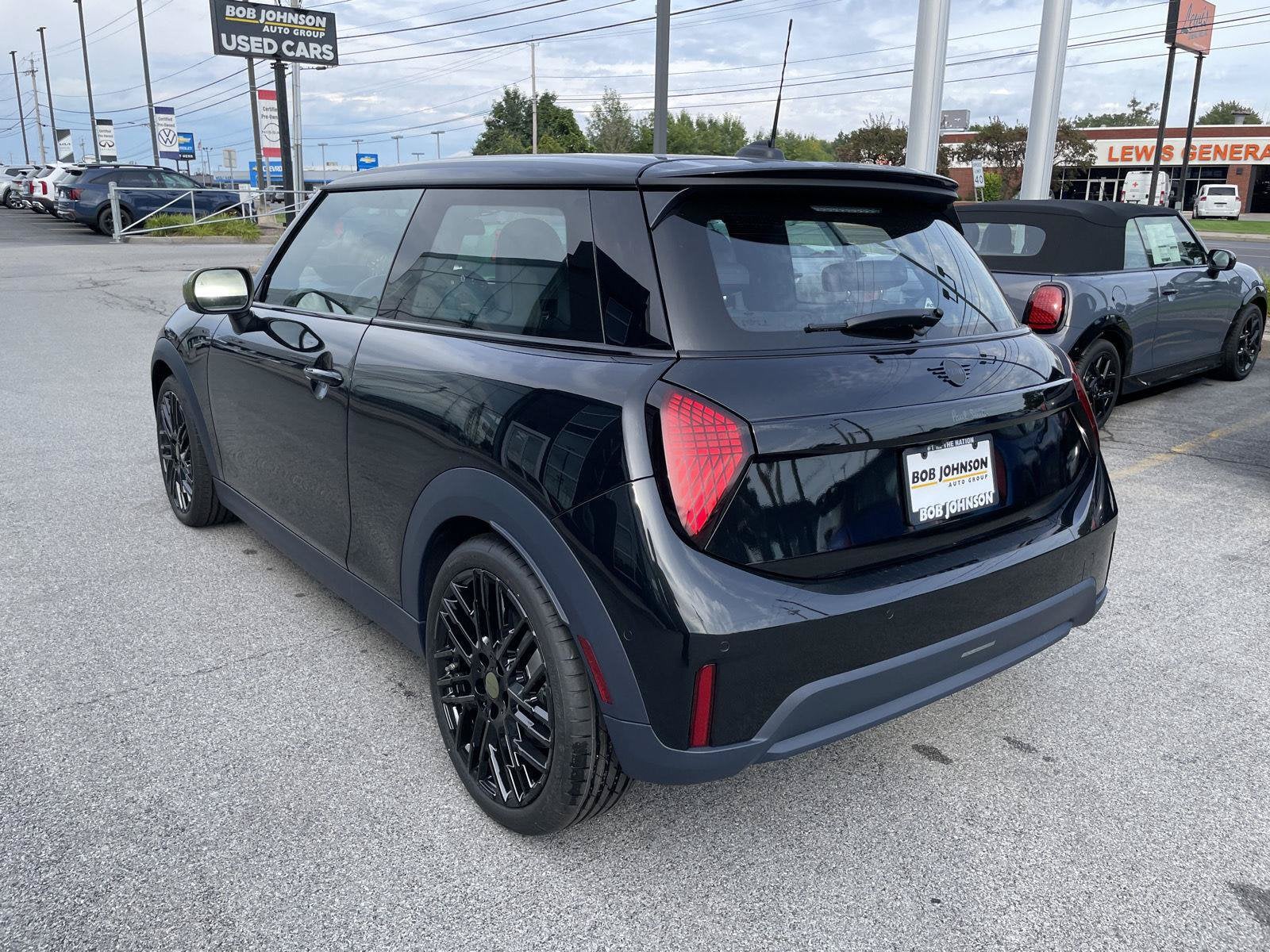 2027 MINI 2 DOOR ICONIC
