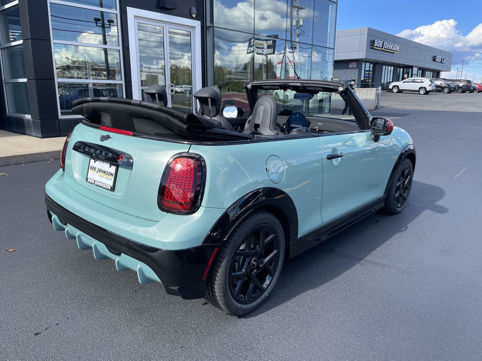 2027 MINI CONVERTIBLE ICONIC