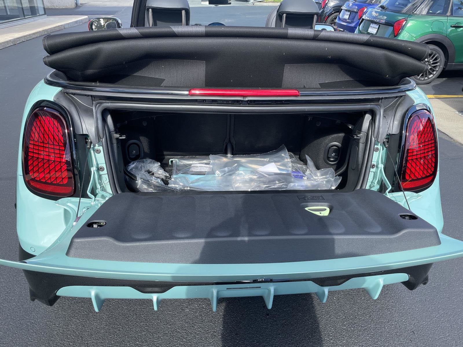 2027 MINI CONVERTIBLE ICONIC