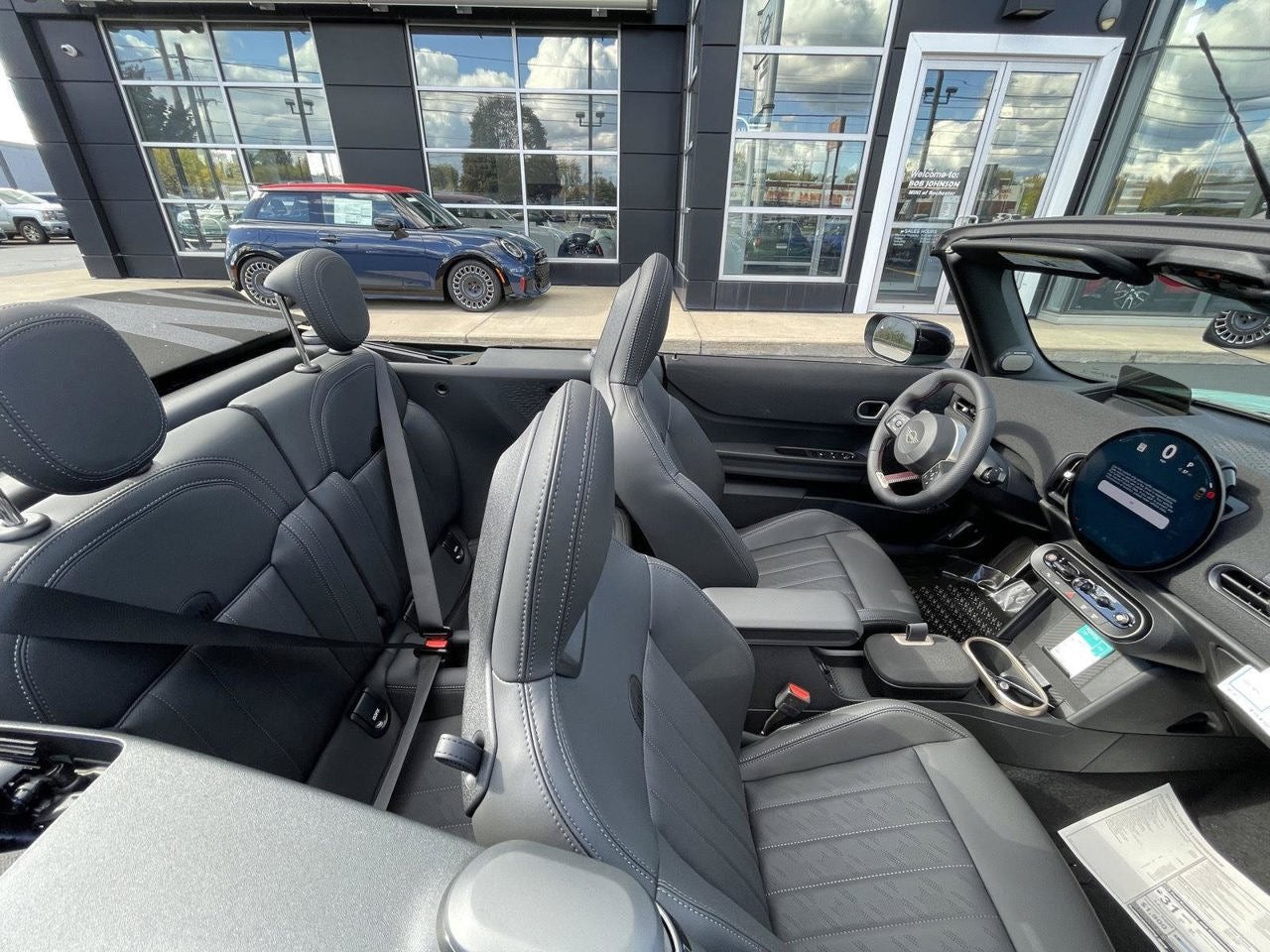 2027 MINI CONVERTIBLE ICONIC