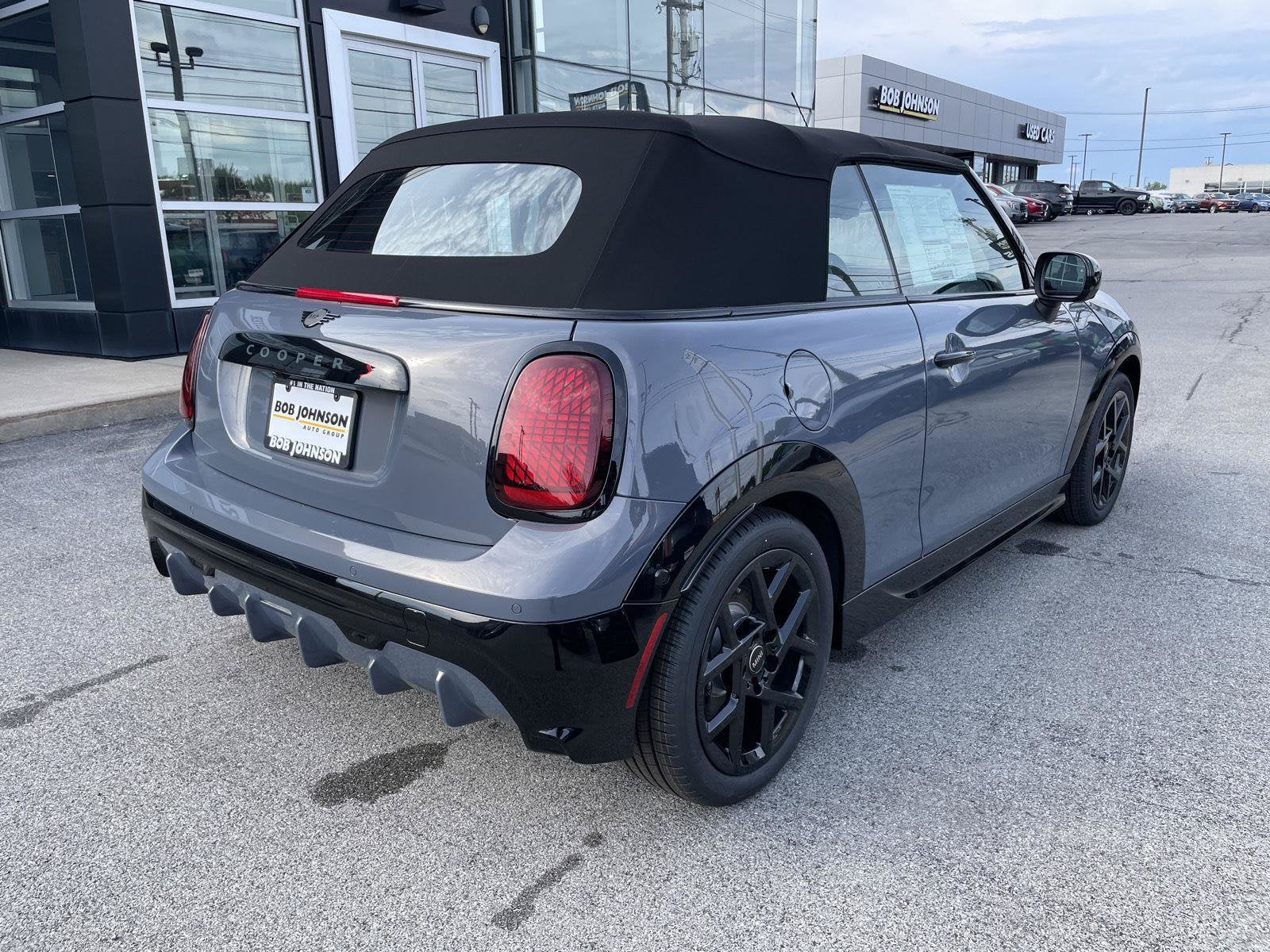 2027 MINI CONVERTIBLE ICONIC