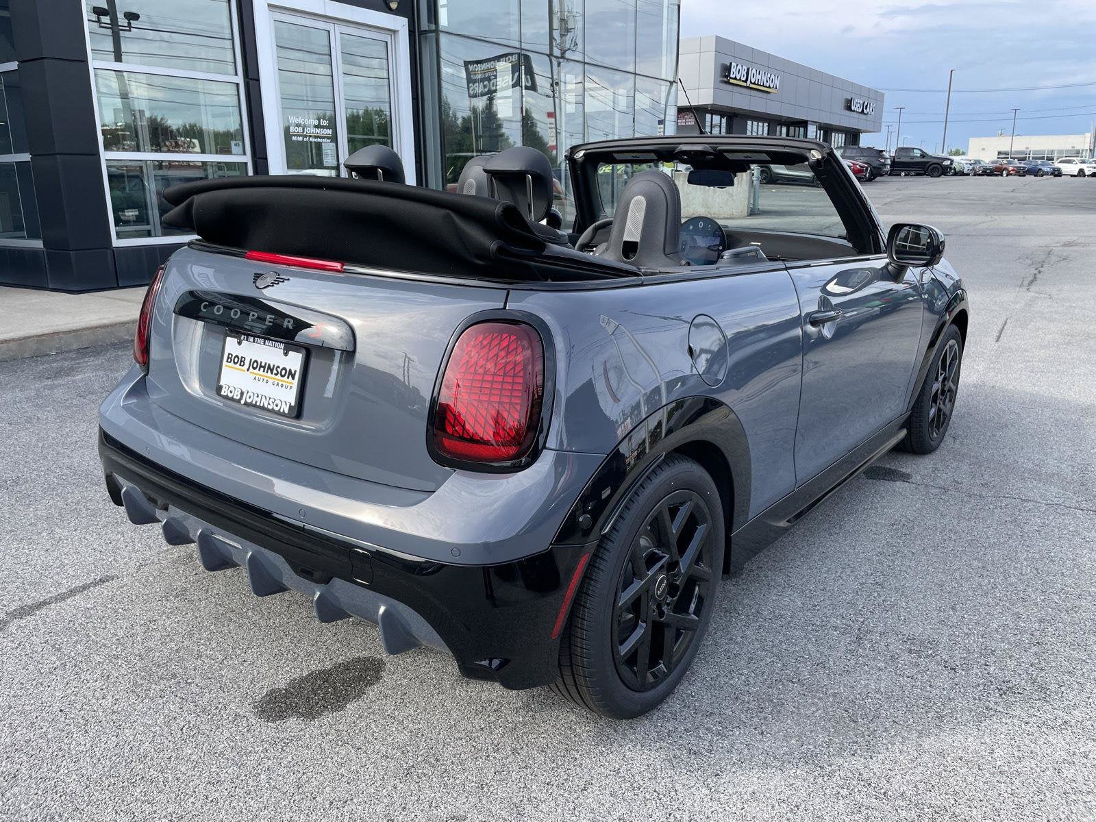 2027 MINI CONVERTIBLE ICONIC