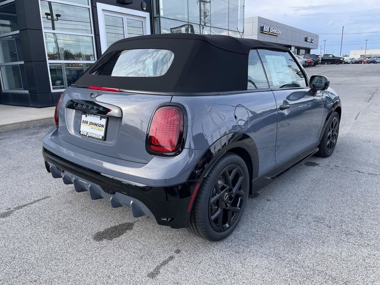 2027 MINI CONVERTIBLE ICONIC
