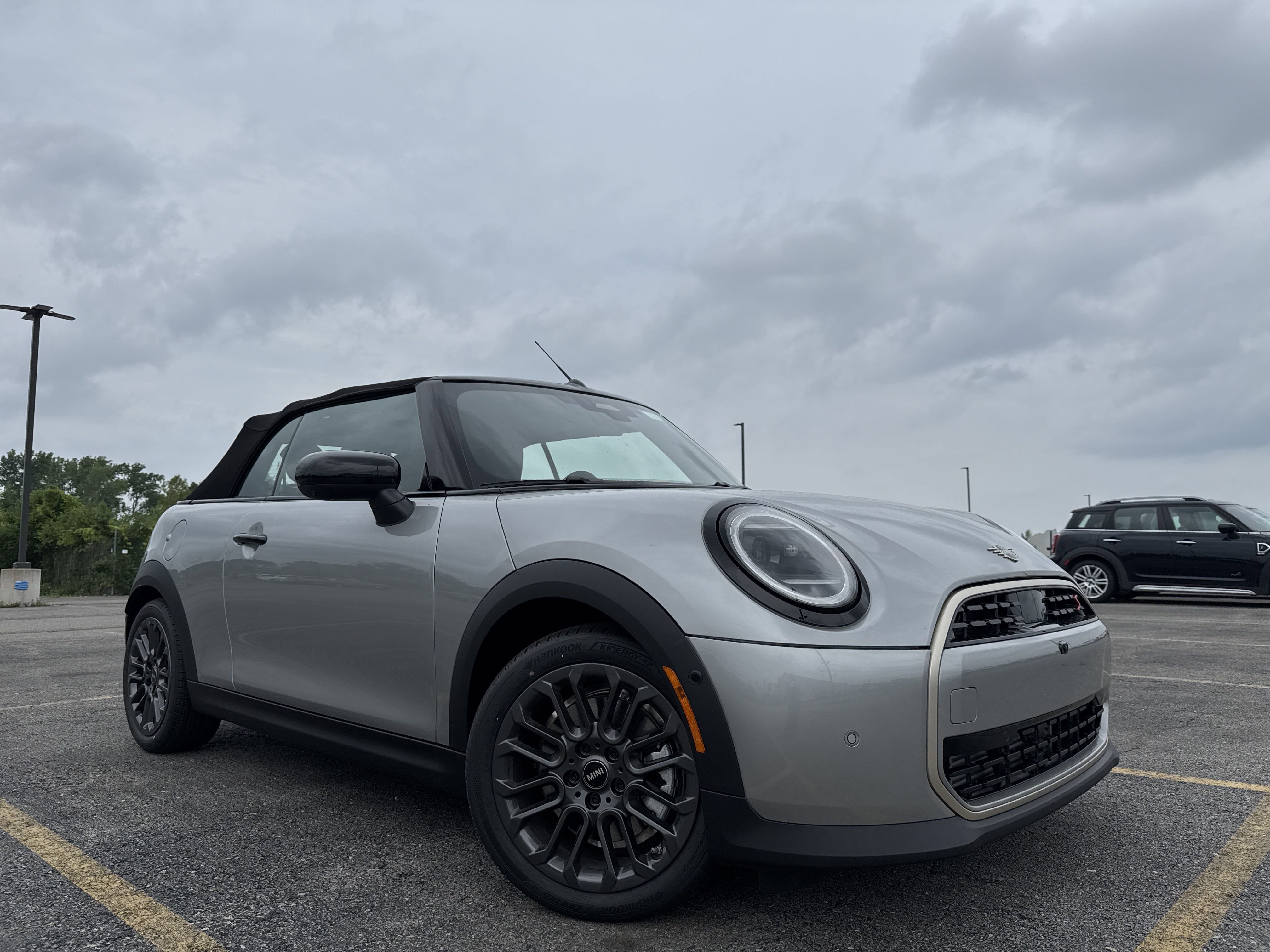 2025 MINI CONVERTIBLE ICONIC