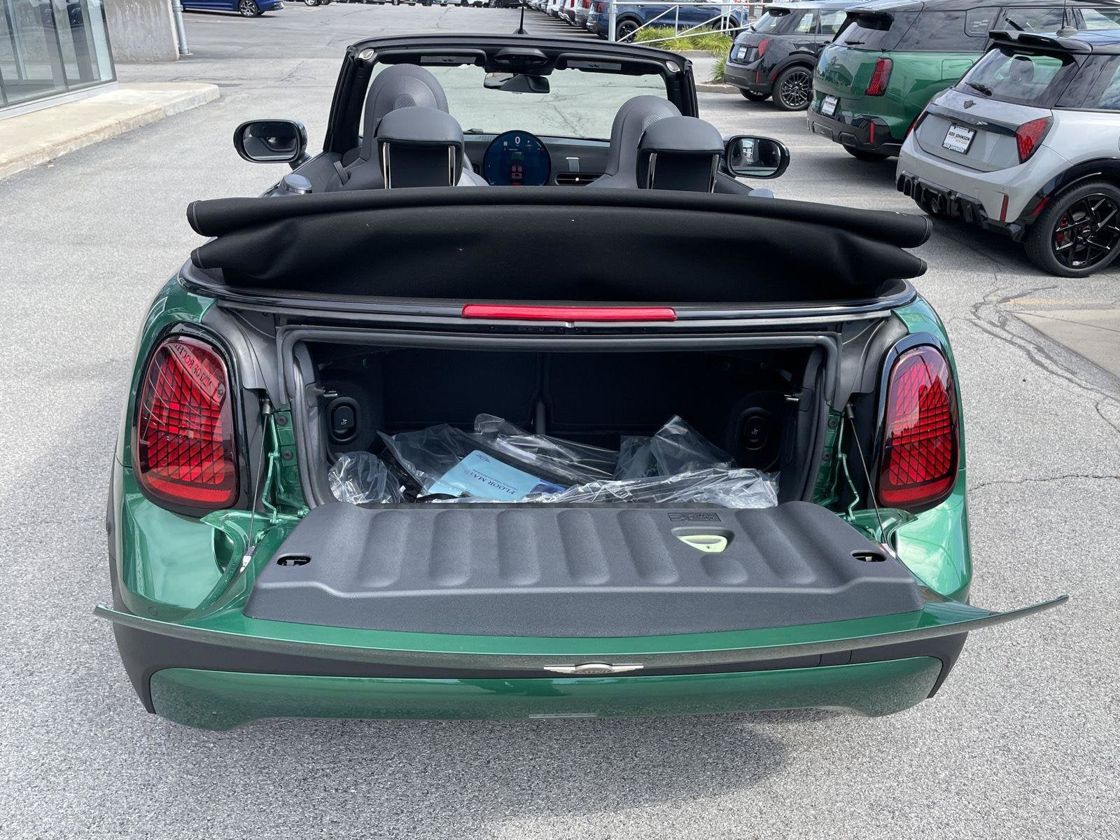2026 MINI CONVERTIBLE SIGNATURE PLUS