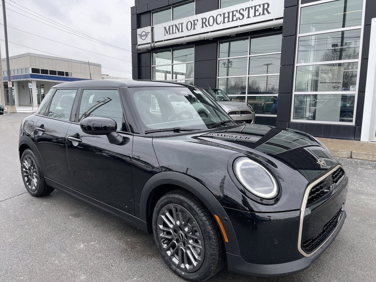 2026 MINI 4 DOOR SIGNATURE PLUS