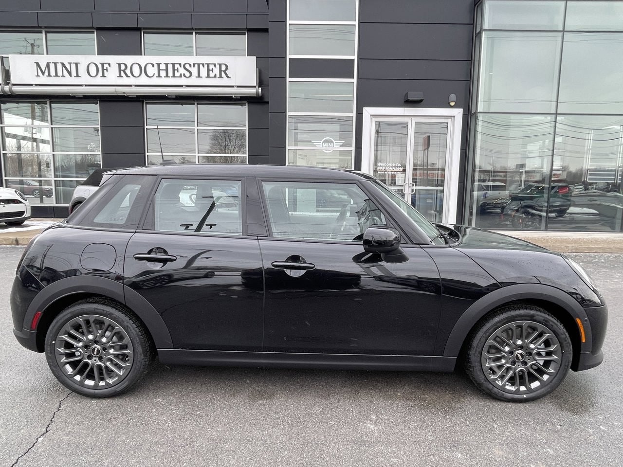 2026 MINI 4 DOOR SIGNATURE PLUS