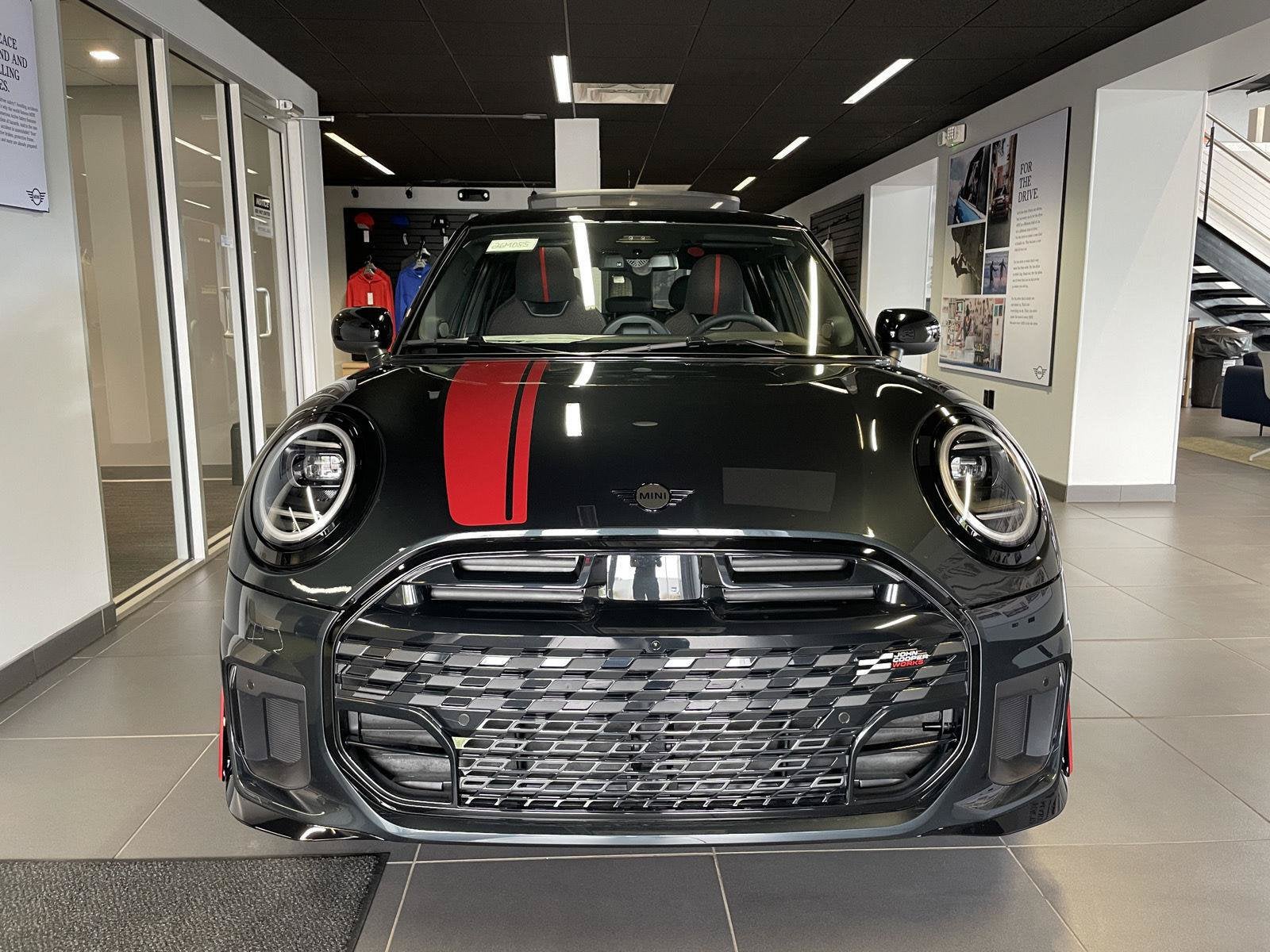 2026 MINI 4 DOOR ICONIC