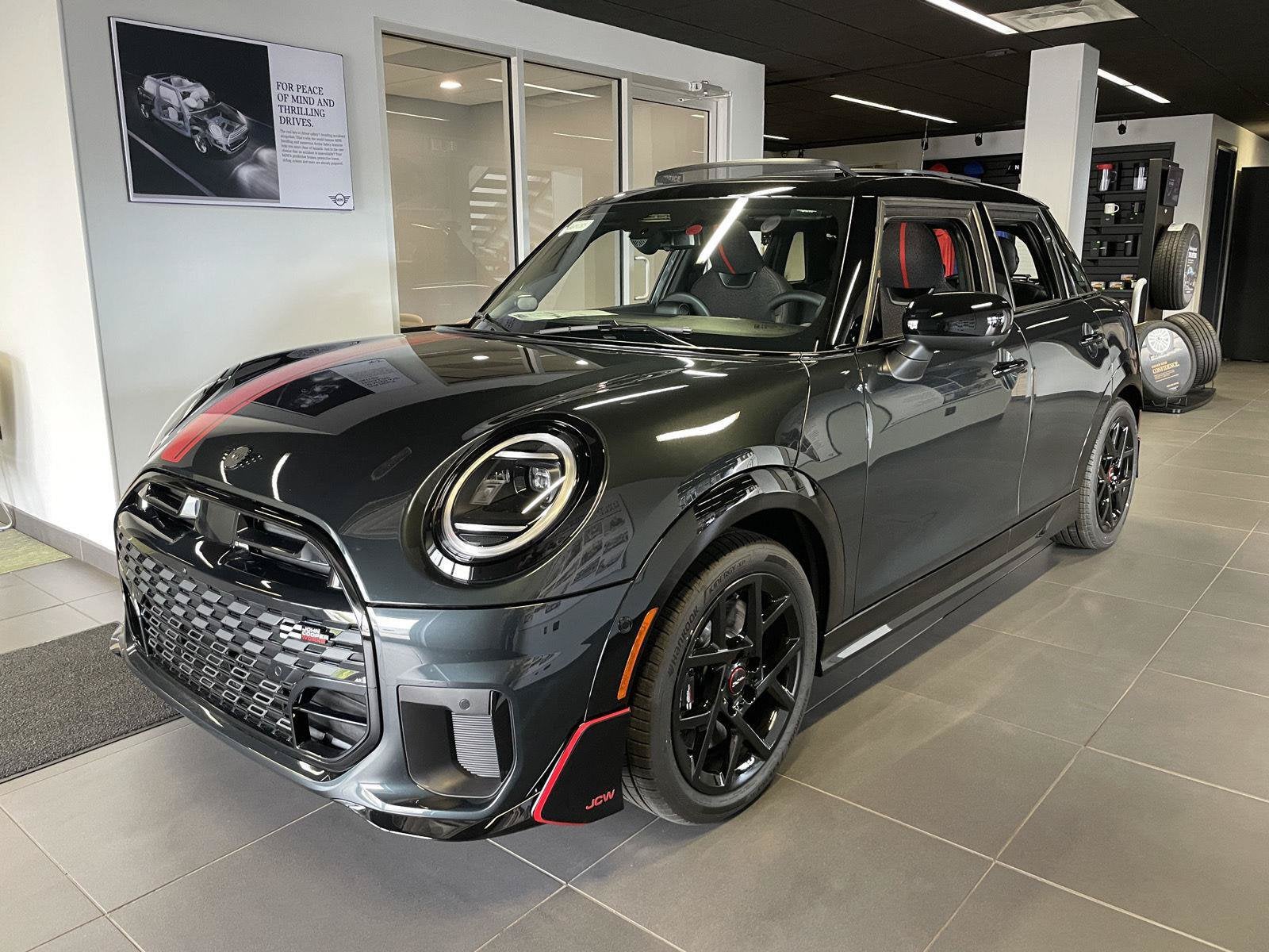 2026 MINI 4 DOOR ICONIC
