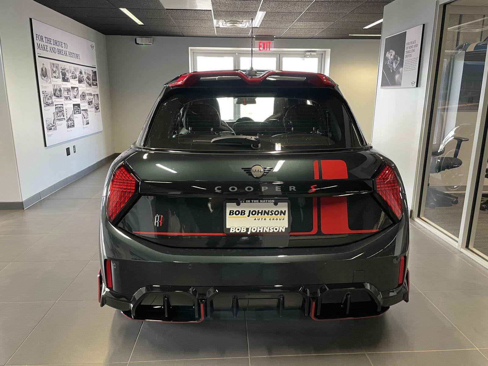 2026 MINI 4 DOOR ICONIC