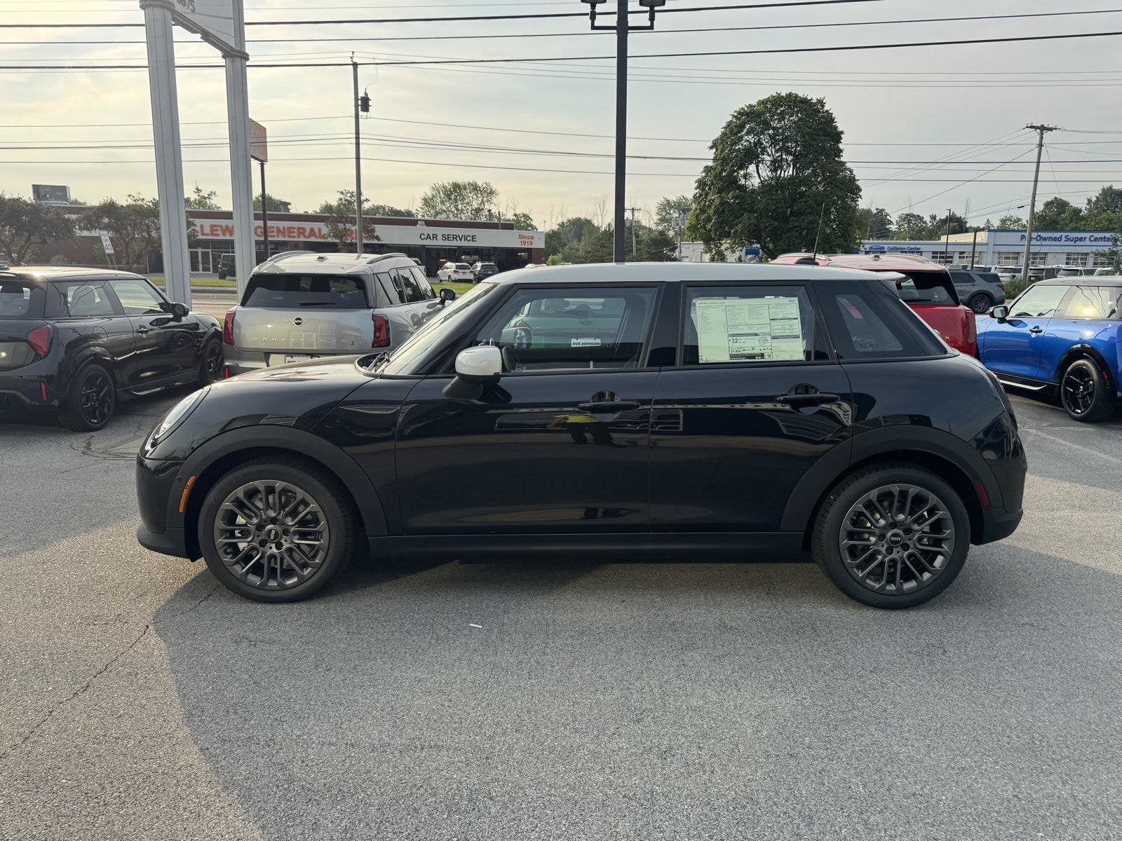 2026 MINI 4 DOOR ICONIC