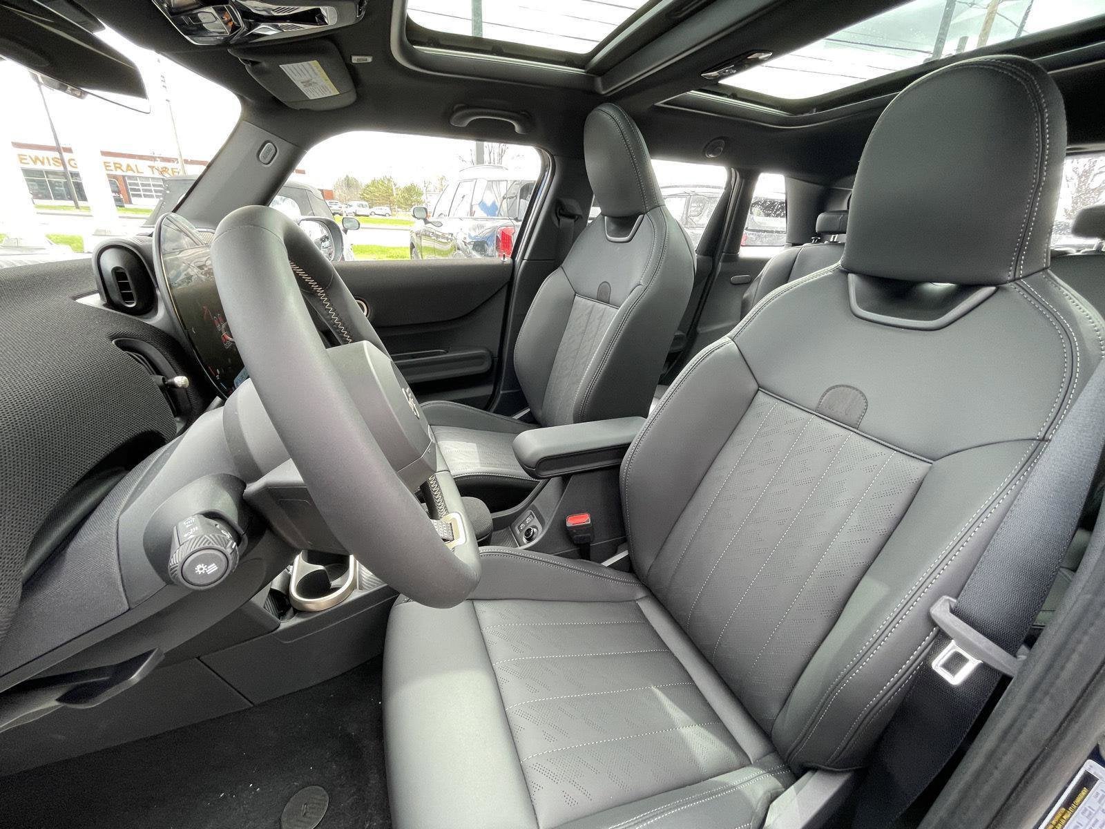 2026 MINI 4 DOOR ICONIC