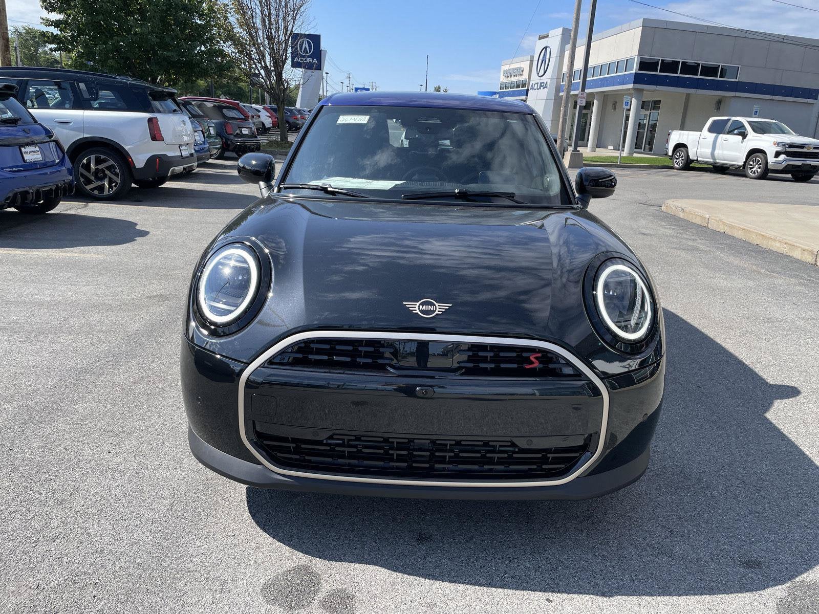 2026 MINI 4 DOOR ICONIC