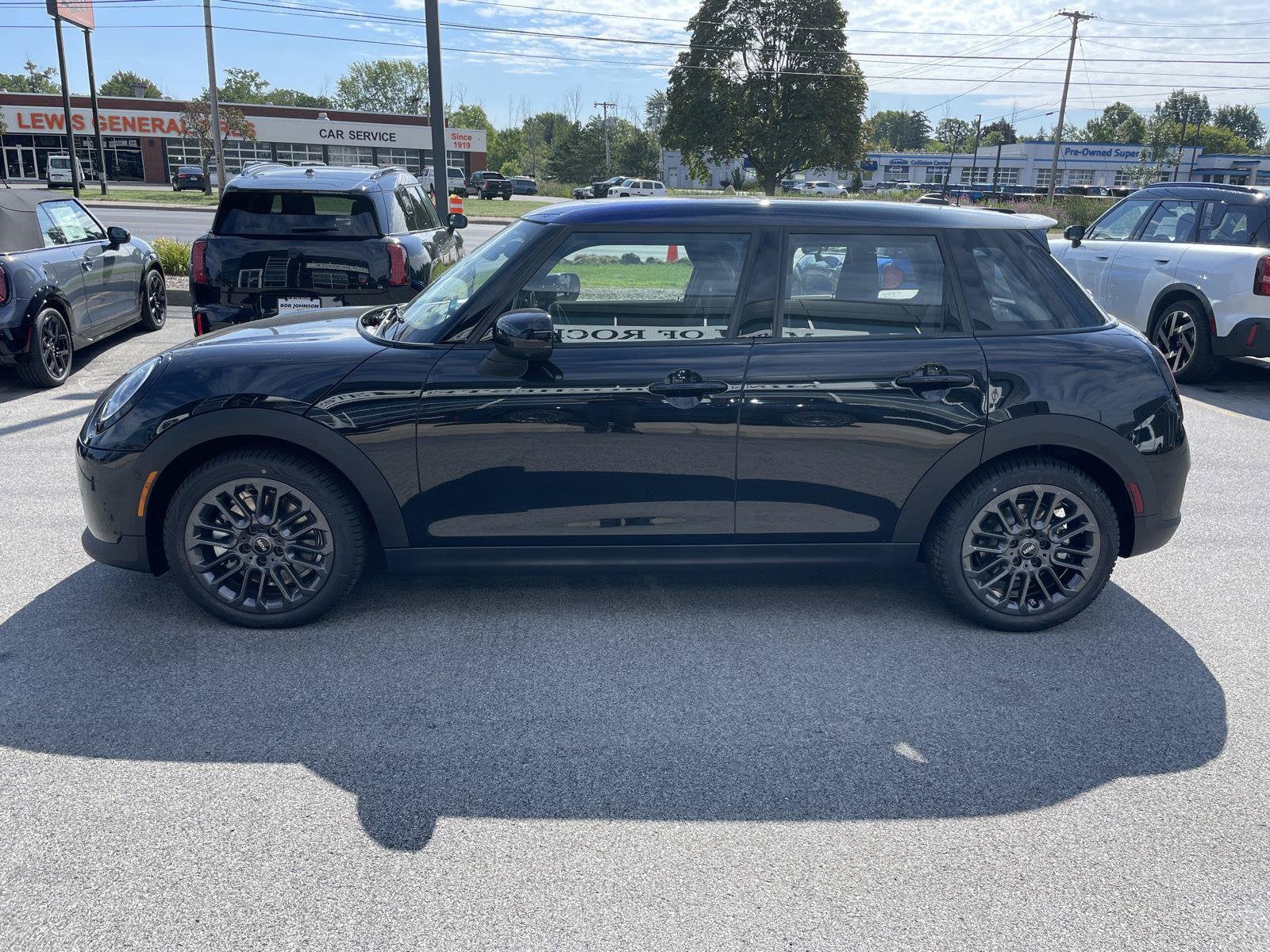 2026 MINI 4 DOOR ICONIC