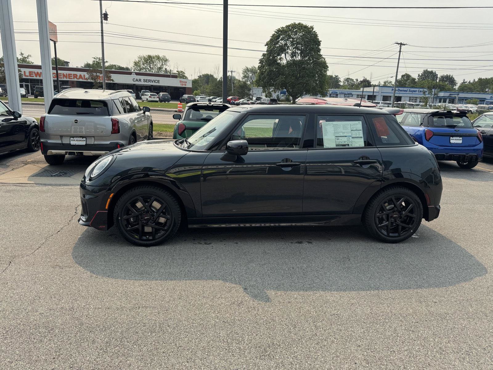 2026 MINI 4 DOOR ICONIC