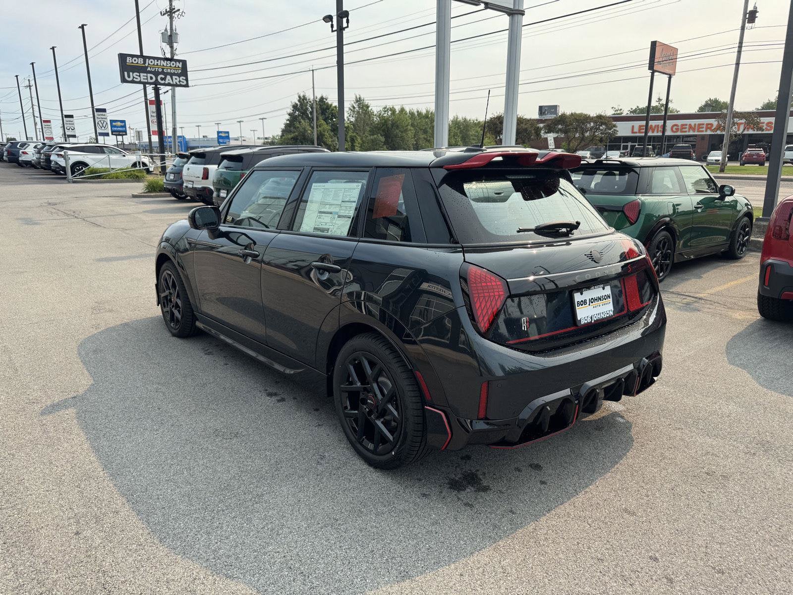 2026 MINI 4 DOOR ICONIC