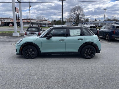 2026 MINI 4 DOOR ICONIC