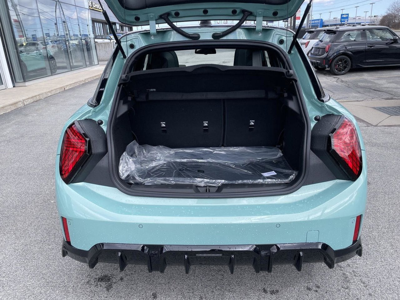 2026 MINI 4 DOOR ICONIC