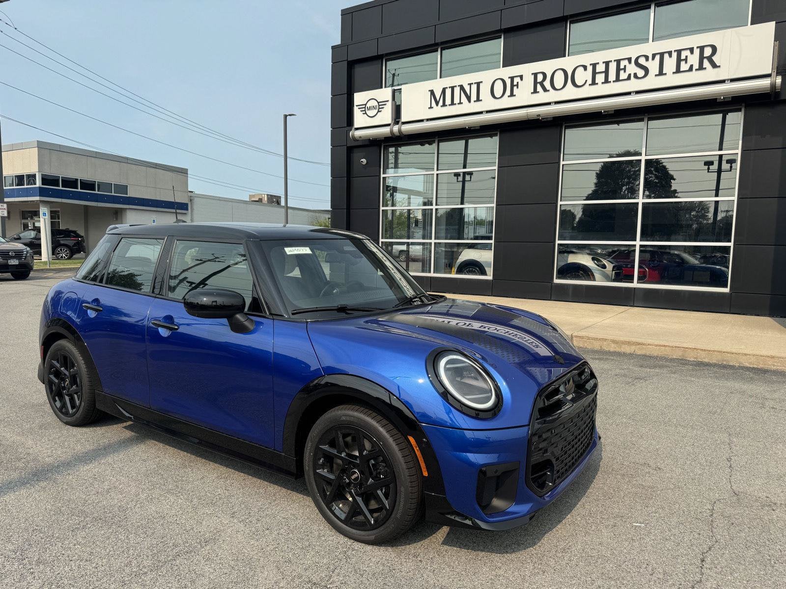 2026 MINI 4 DOOR ICONIC
