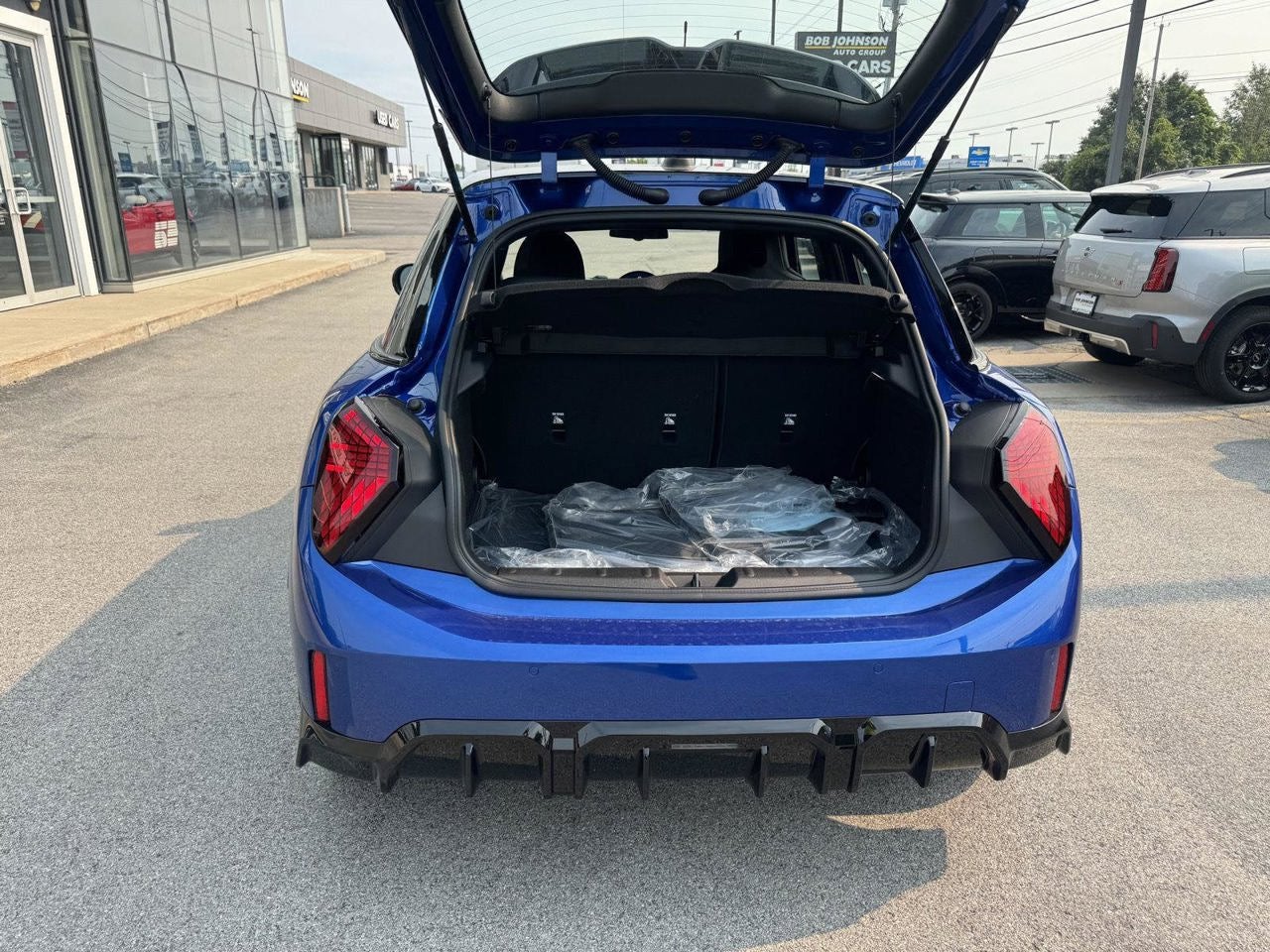 2026 MINI 4 DOOR ICONIC
