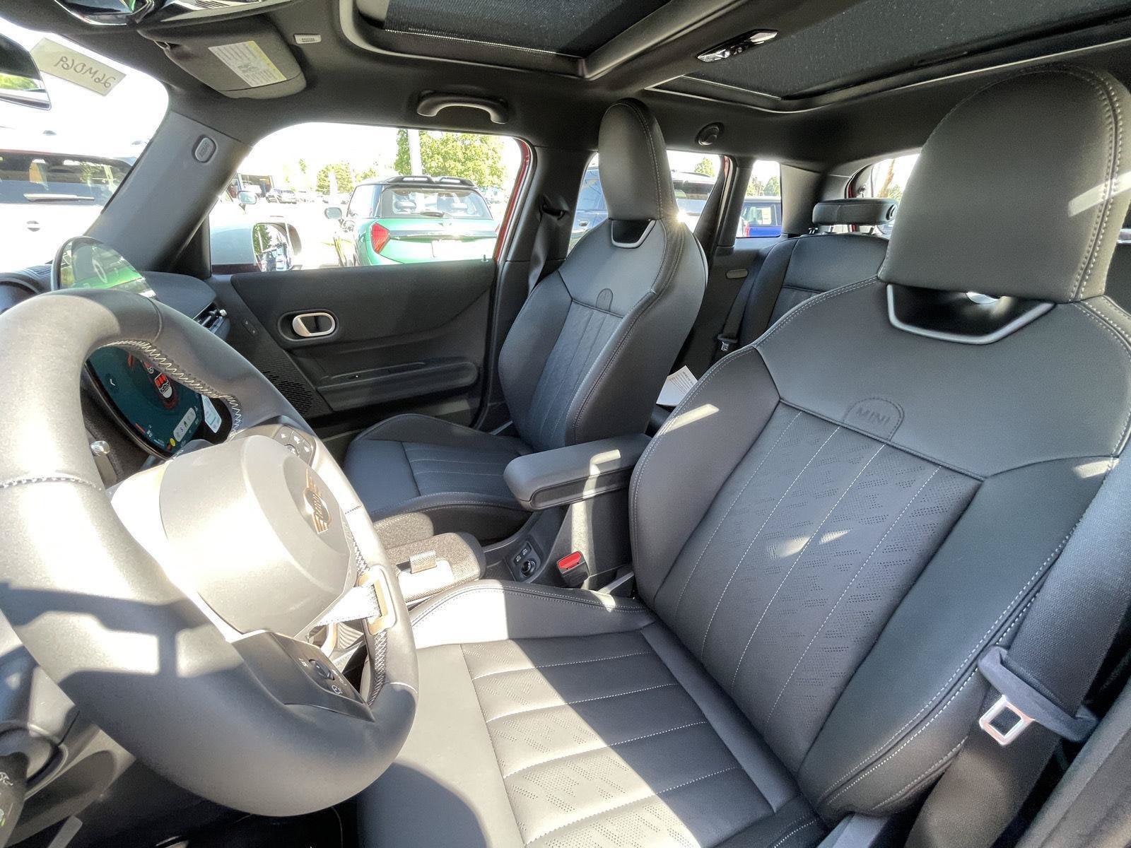 2026 MINI 4 DOOR SIGNATURE PLUS
