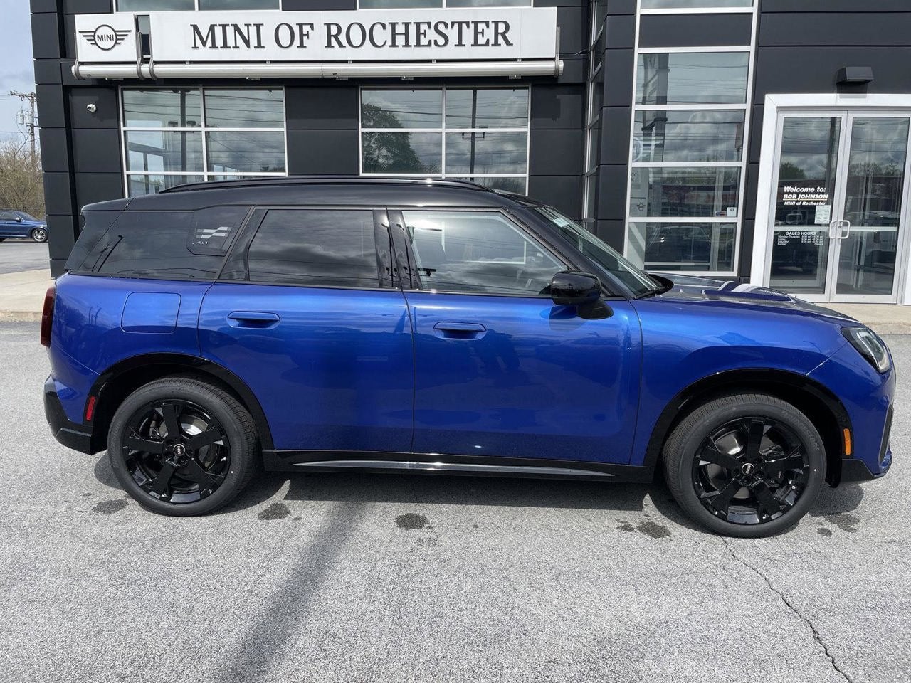 2027 MINI COUNTRYMAN ICONIC