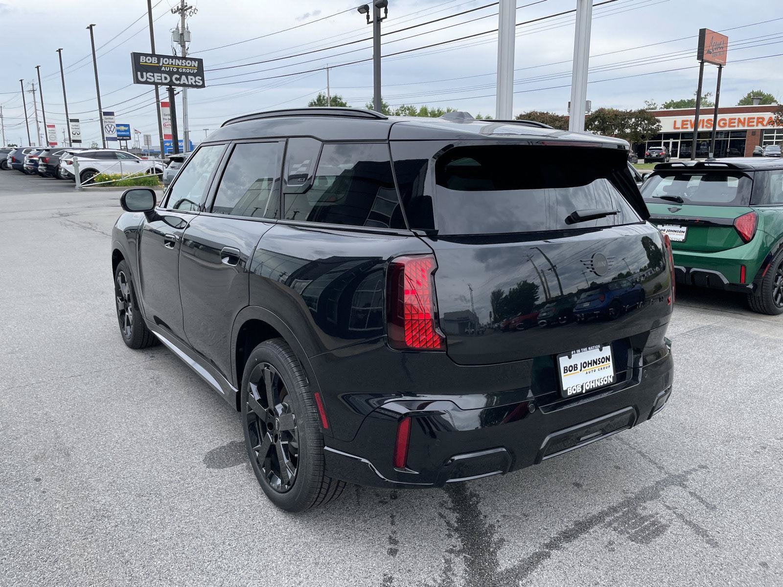 2027 MINI COUNTRYMAN ICONIC
