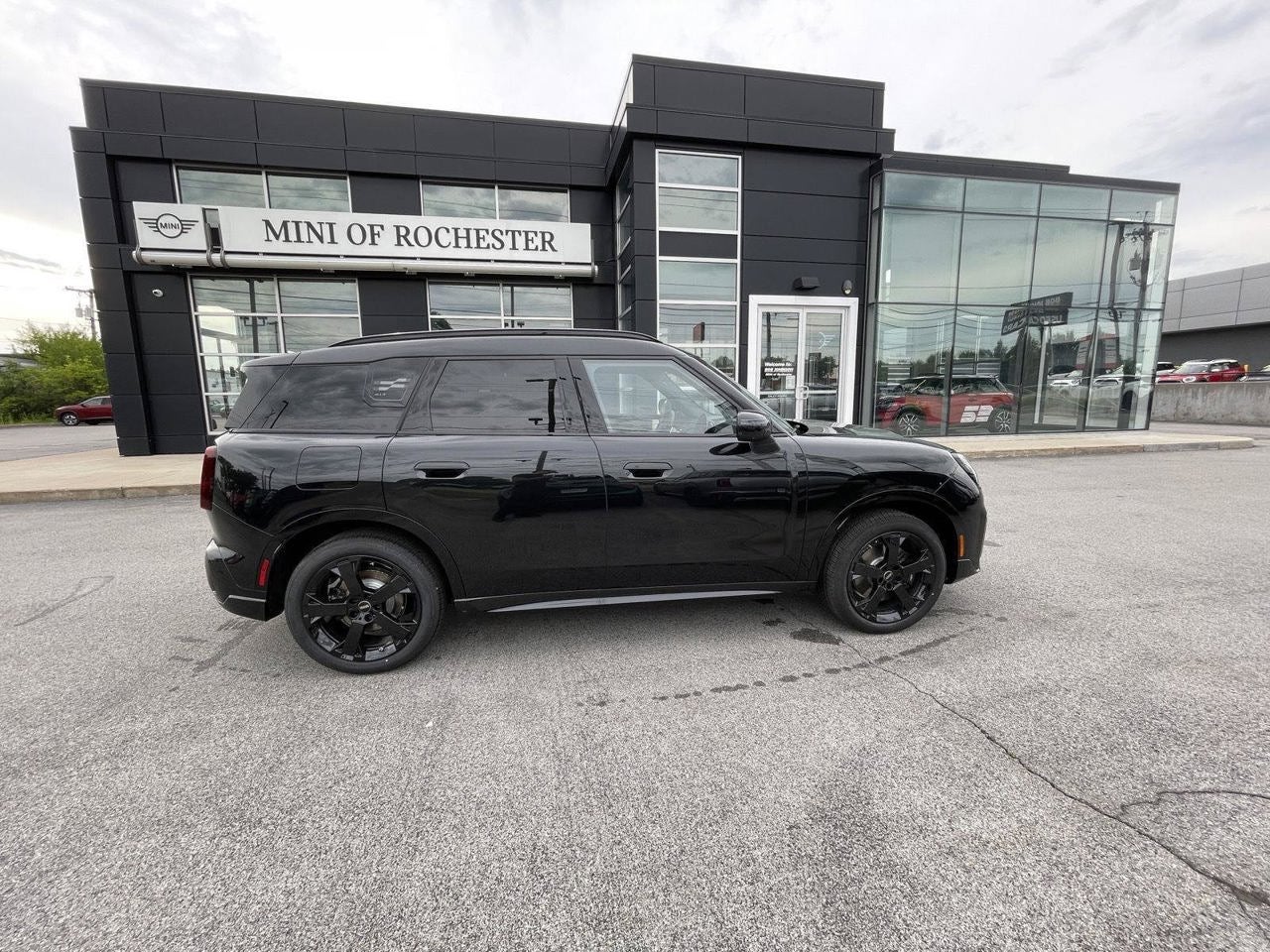 2027 MINI COUNTRYMAN ICONIC
