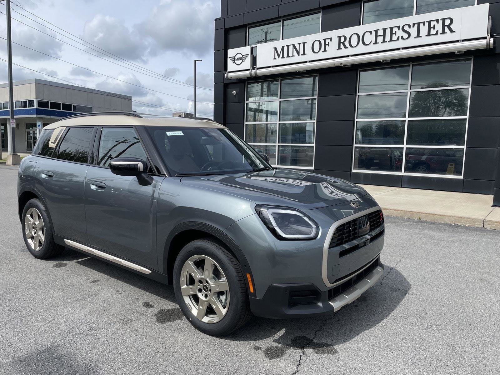 2027 MINI Countryman's photo