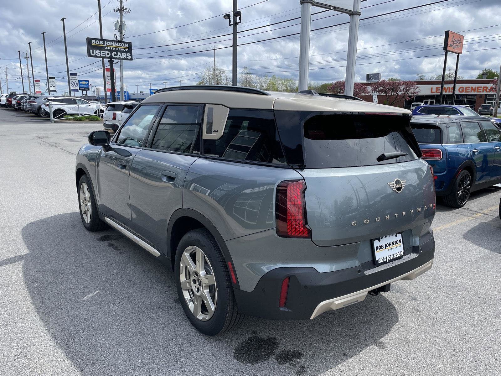 2027 MINI COUNTRYMAN ICONIC