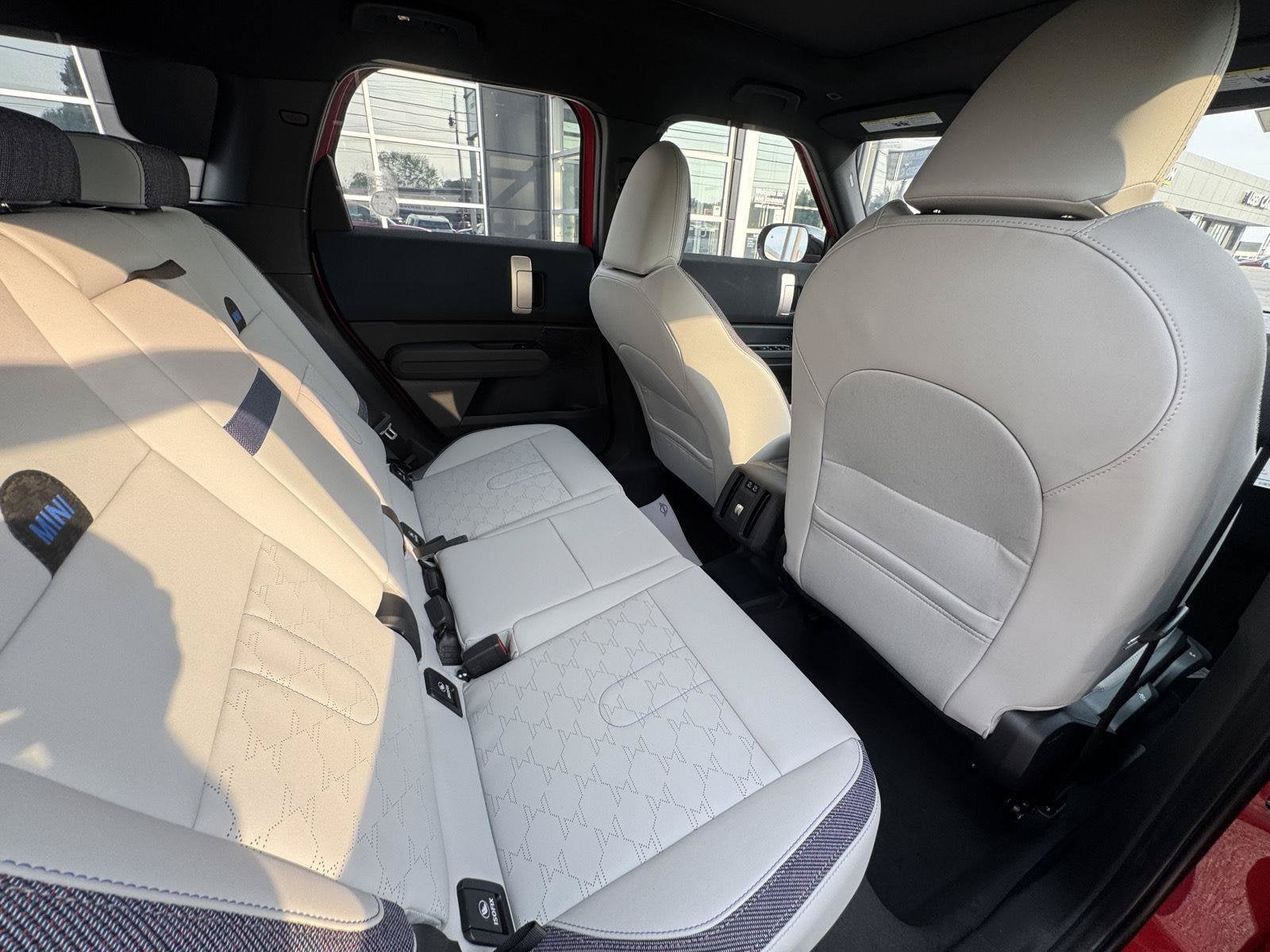 2027 MINI COUNTRYMAN SIGNATURE PLUS
