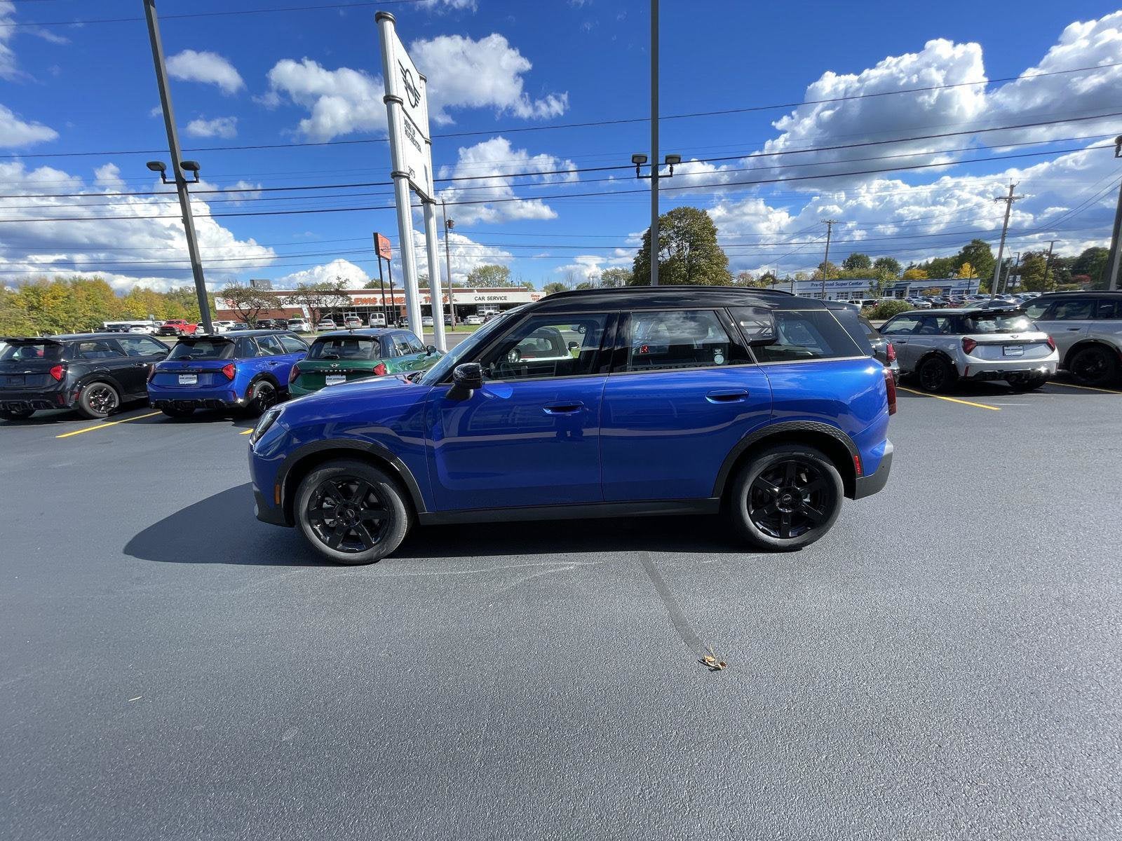 2027 MINI COUNTRYMAN SIGNATURE PLUS