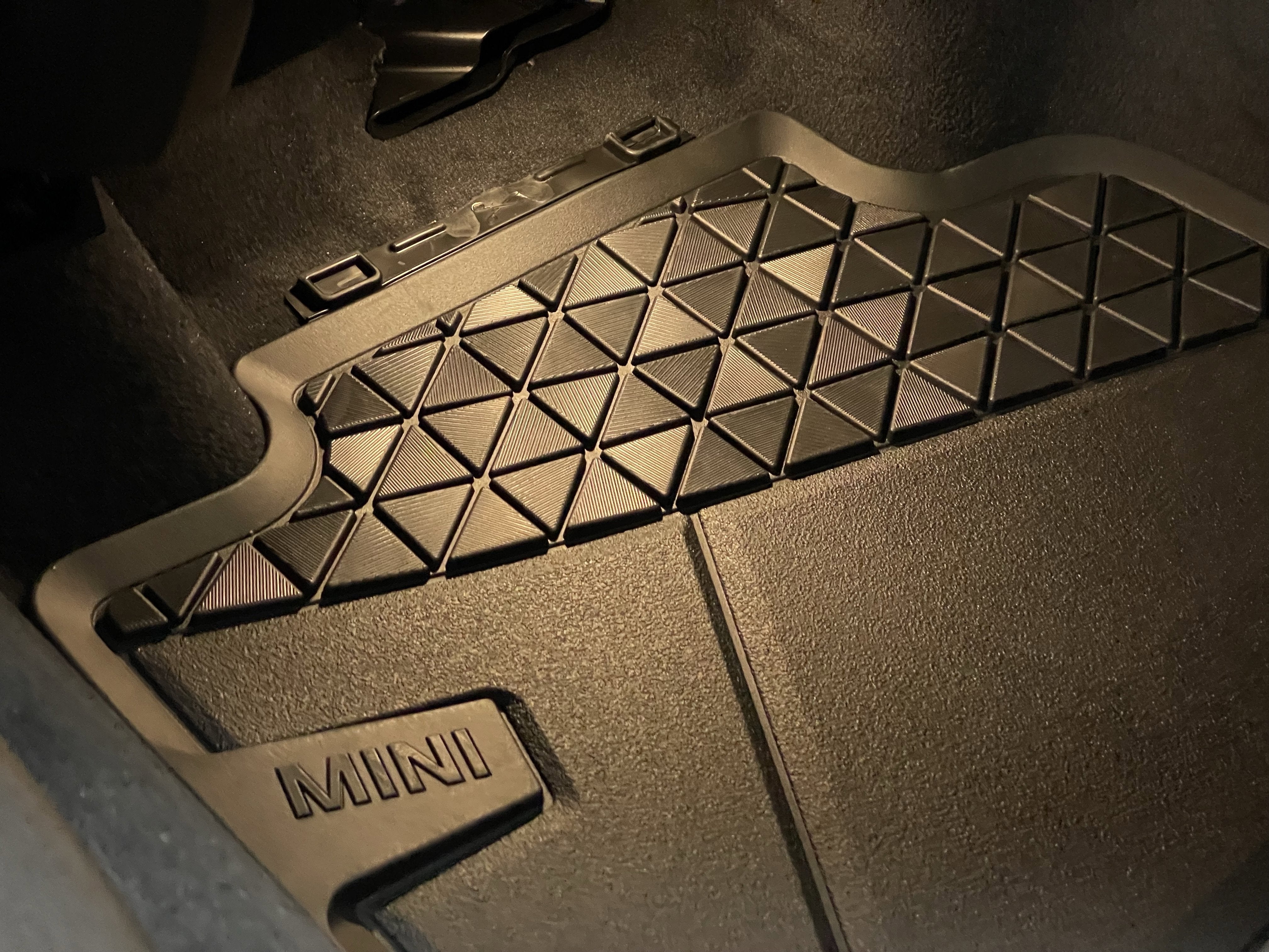 2026 MINI COUNTRYMAN ICONIC