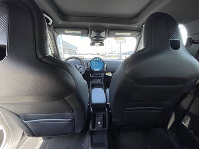 2026 MINI COUNTRYMAN ICONIC