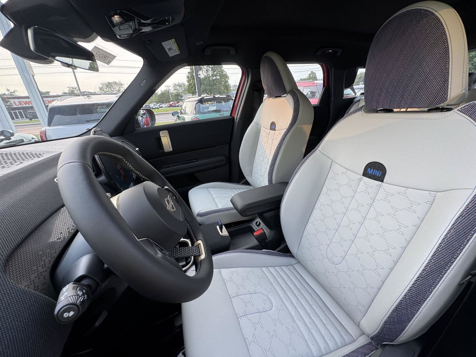 2027 MINI COUNTRYMAN SIGNATURE PLUS