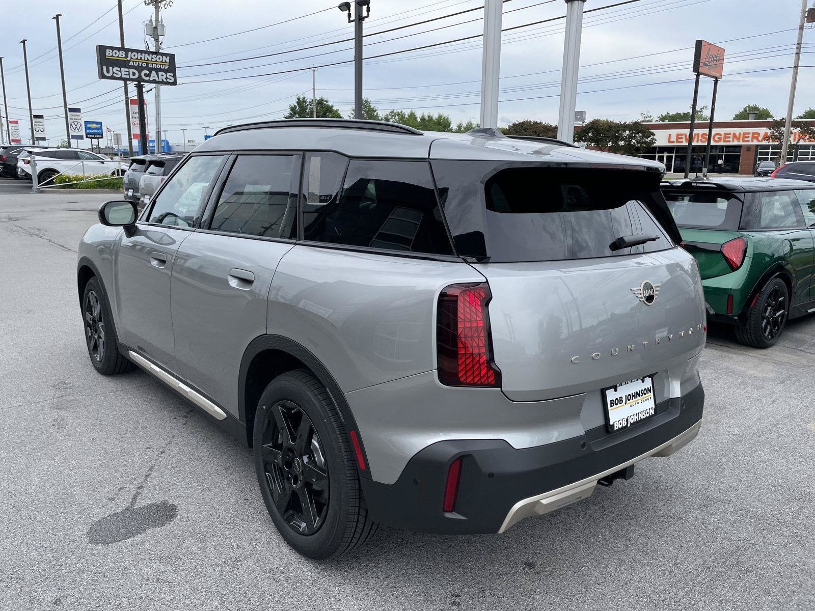 2027 MINI COUNTRYMAN ICONIC