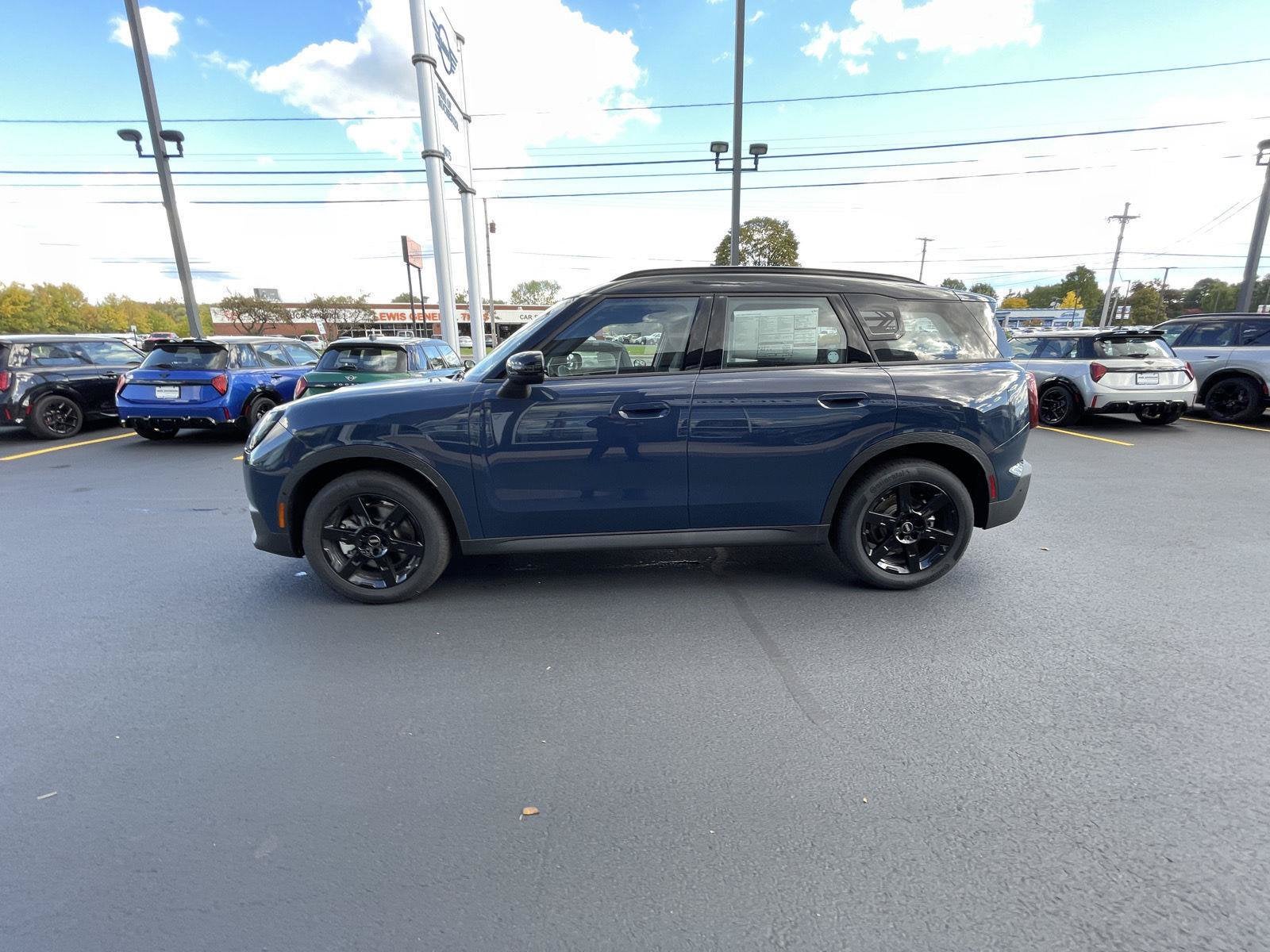 2027 MINI COUNTRYMAN SIGNATURE PLUS