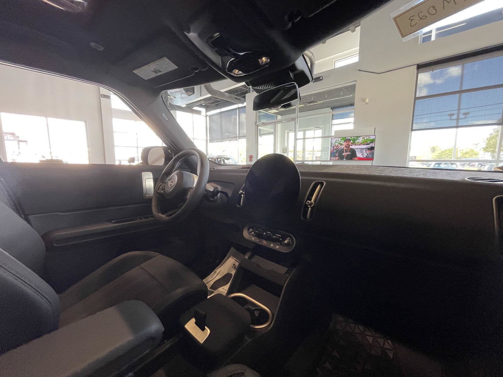 2027 MINI COUNTRYMAN SIGNATURE PLUS