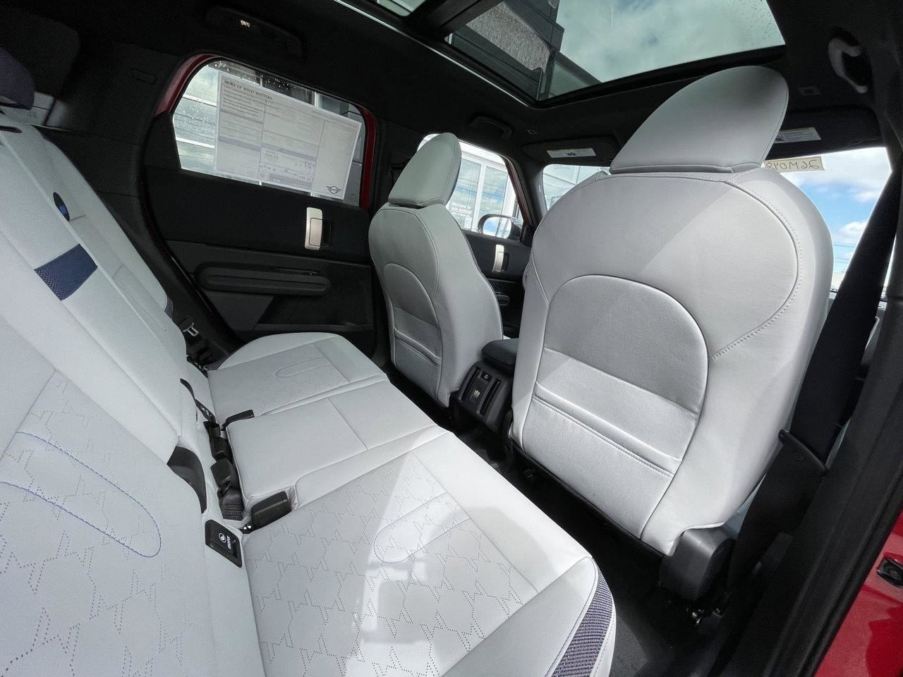 2026 MINI COUNTRYMAN OXFORD EDITION