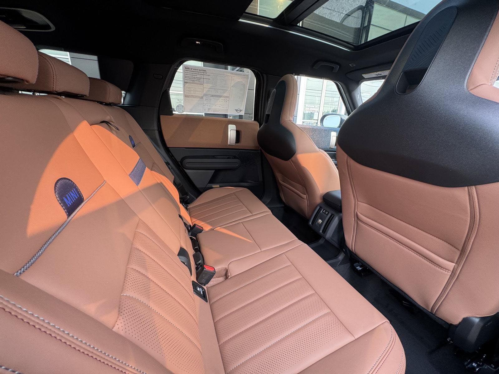 2027 MINI COUNTRYMAN ICONIC
