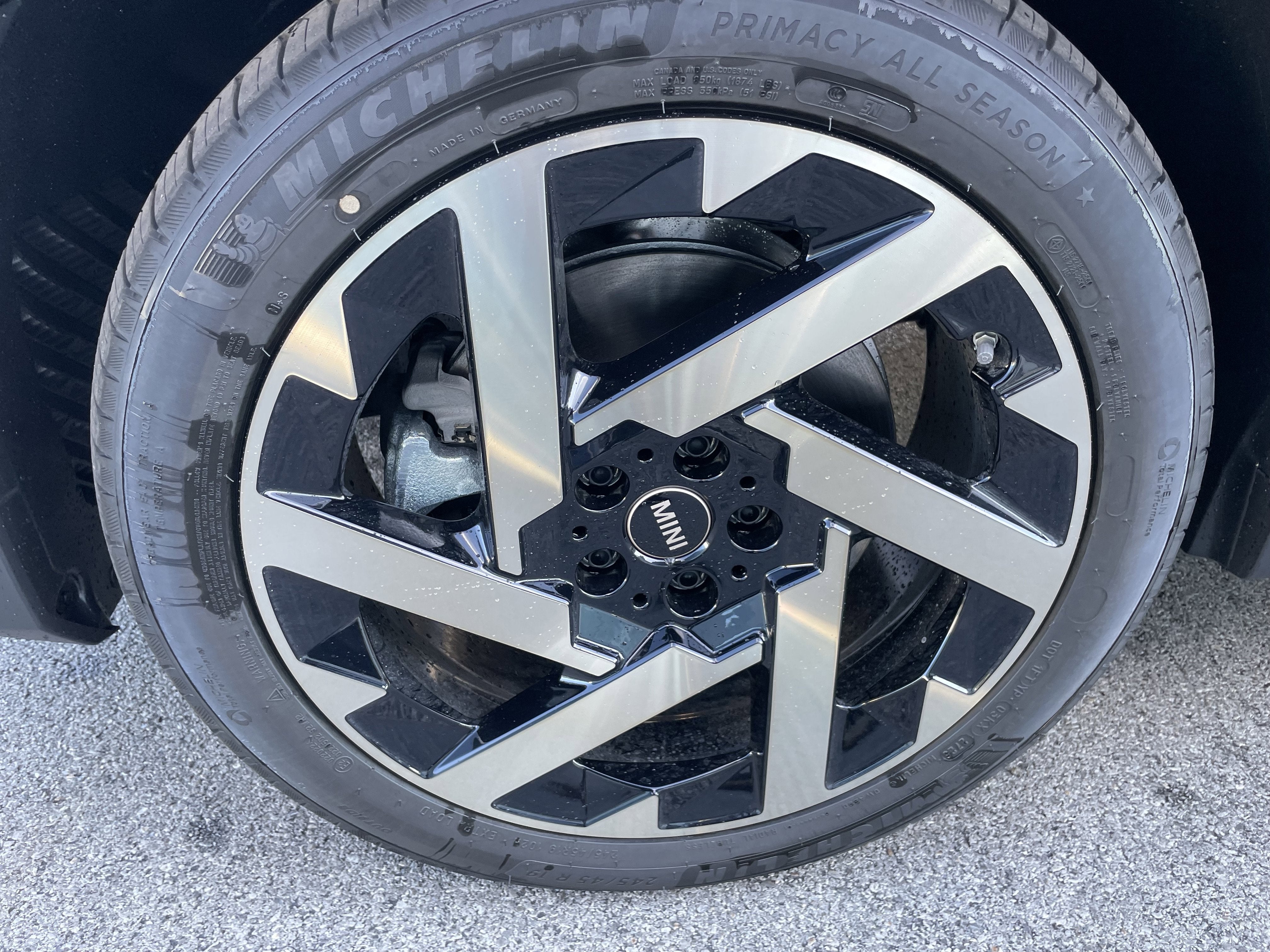 2026 MINI COUNTRYMAN SIGNATURE PLUS