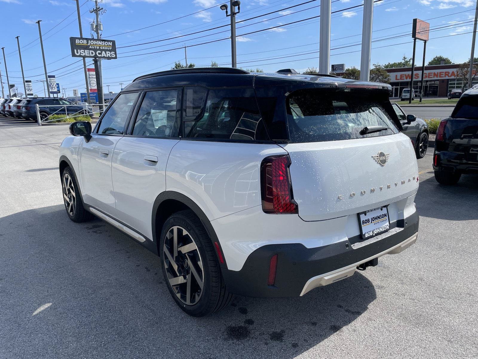 2027 MINI COUNTRYMAN SIGNATURE PLUS